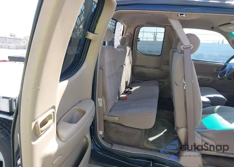 2002 Toyota Tundra Sr5 V8 z USA, uszkodzony, nr VIN 5TBRT34132S259254